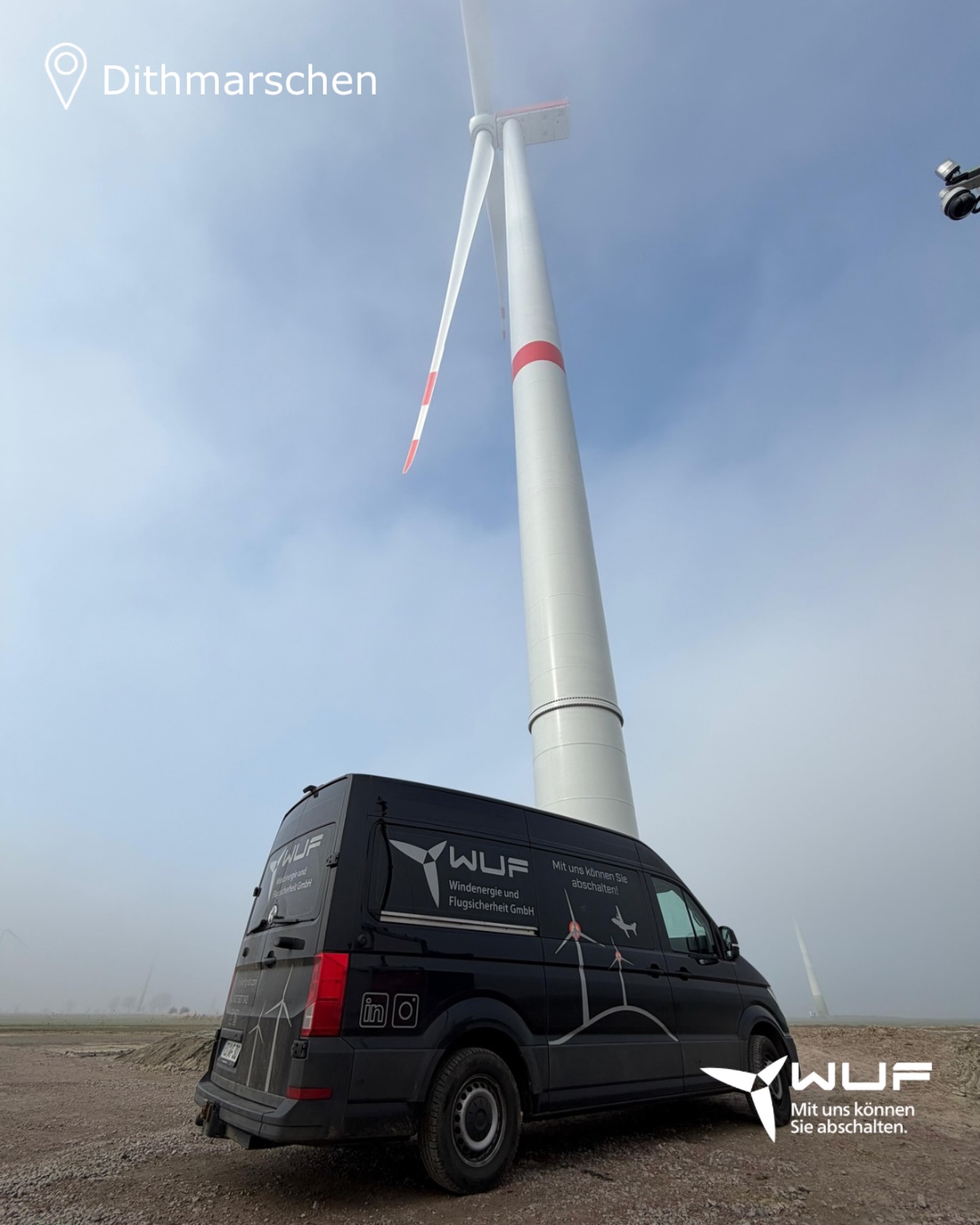 𝗜𝗻𝘀𝘁𝗮𝗹𝗹𝗮𝘁𝗶𝗼𝗻 𝗶𝗺 𝗪𝗶𝗻𝗱𝗽𝗮𝗿𝗸 – 𝘄𝗮𝘀 𝗼𝗳𝘁 𝘂𝗻𝘁𝗲𝗿𝘀𝗰𝗵ä𝘁𝘇𝘁 𝘄𝗶𝗿𝗱 💨

Eine erfolgreiche Inbetriebnahme beginnt lange vor dem ersten Handgriff vor Ort. 
Hinter jeder Installation steckt ein komplexes Zusammenspiel aus Planung, Technik und Abstimmung:

• Organisation mit verschiedenen Beteiligten und dem Kunden
• Technische Rahmenbedingungen wie Netzabschaltungen oder Konnektivität
• Umgang mit unterschiedlichen Anlagentypen und vorhandenen Netzwerken
• Flexibel bleiben bei unerwarteten Abweichungen vor Ort

Genau diese Mischung macht jedes Projekt einzigartig – und zeigt, wie wichtig Erfahrung, Anpassungsfähigkeit und Teamarbeit sind. 
Unsere Dienstleister sind uns dabei eine große Stütze.

Kennt ihr auch solche Herausforderungen bei Arbeiten im Windpark?

#windenergie #windpark #installation